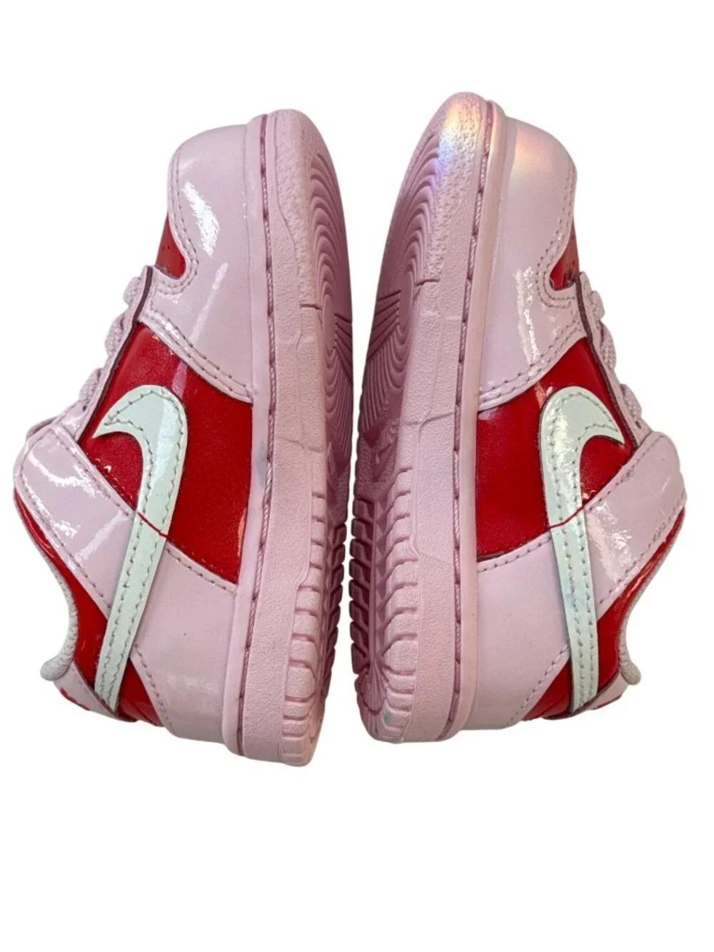 NIKE Baby Girls Pink/Red Patent Leather Sneakers US 6C Heart Design Toddler